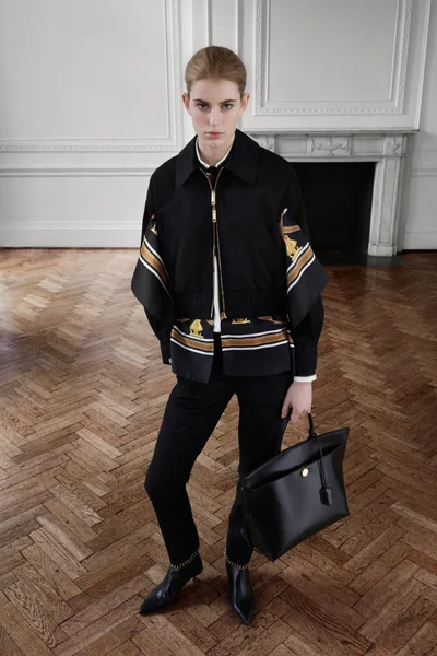 Look 8